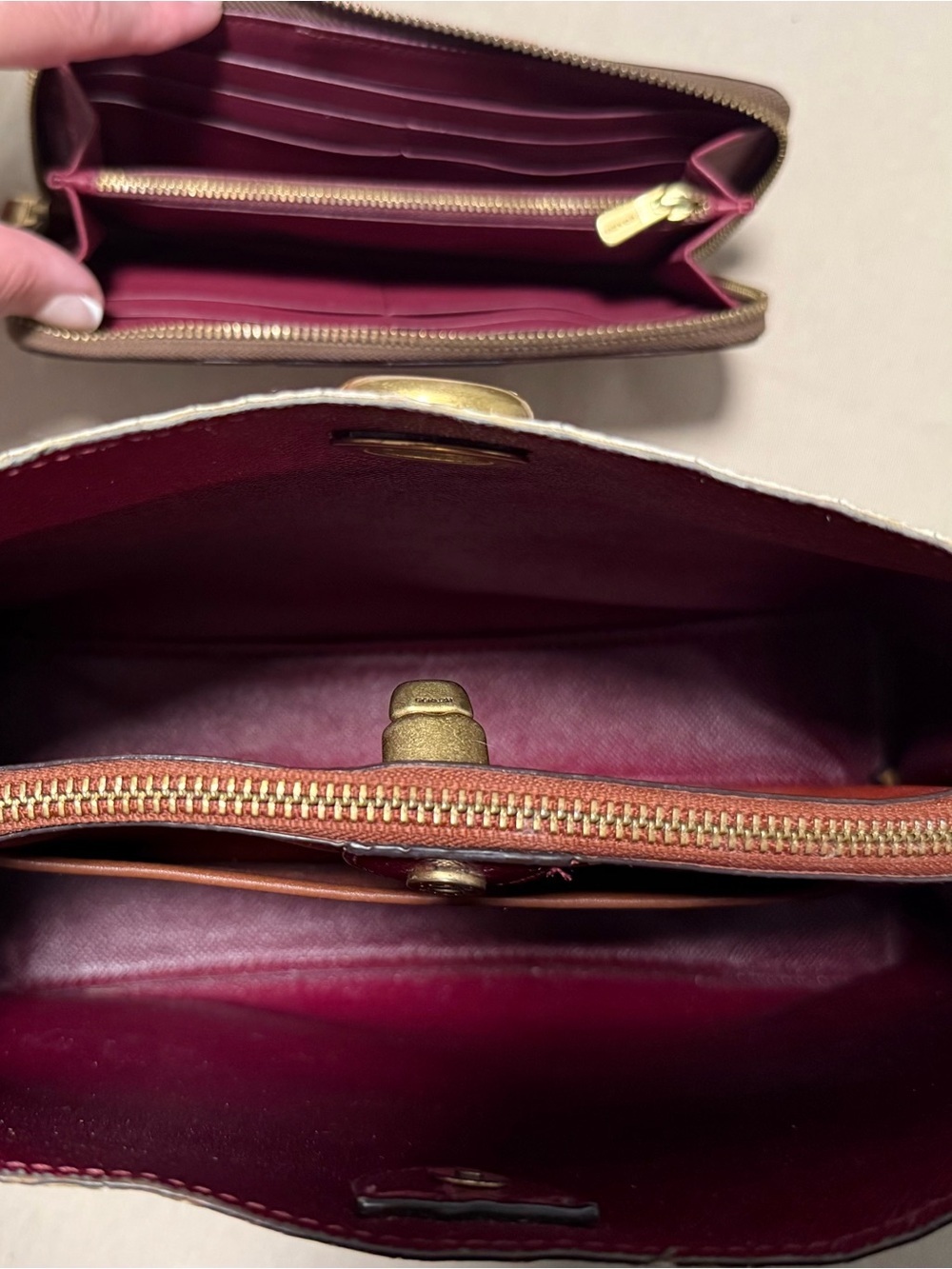 Coach Signature Canvas
Shoulder Bag and Zip Wallet in Brown/Saddle - Picture 8 of 10